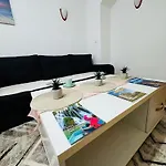 The Riverside Harmony - Parking Available - Walk Everywhere Διαμέρισμα Σαράγεβο