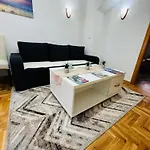 The Riverside Harmony - Parking Available - Walk Everywhere سراييفو