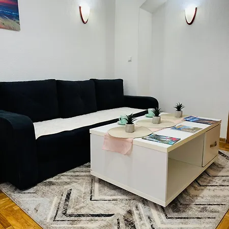 The Riverside Harmony - Parking Available - Walk Everywhere *