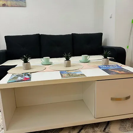 The Riverside Harmony - Parking Available - Walk Everywhere *