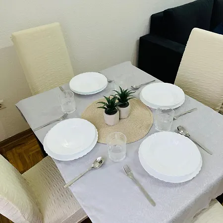 The Riverside Harmony - Parking Available - Walk Everywhere