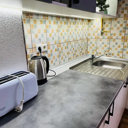 The Riverside Harmony - Parking Available - Walk Everywhere Apartmán